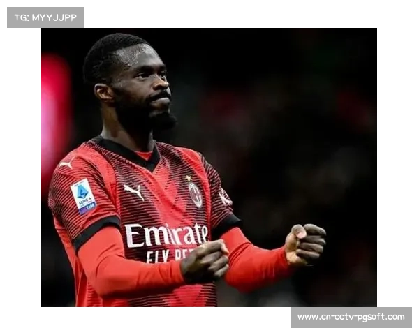 托莫里送点莱奥伤退，半场都灵2-1领先AC米兰